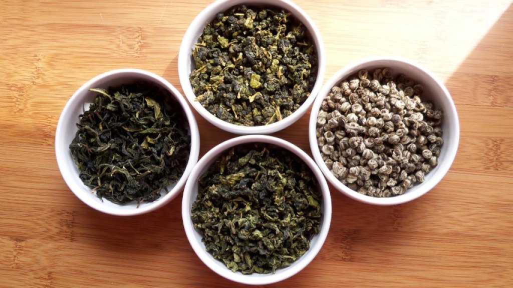 Four_GreenTeas_in_White_Bowls_-1_(6196131680)