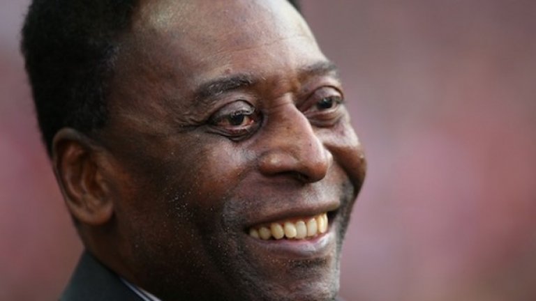 Бербатов пак вкара на "Олд Трафорд" пред Моу и Пеле