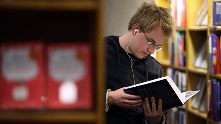 Проучването показва, че четящите книги два пъти по-често се занимават с някакъв вид хоби