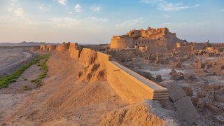 Персия след Александър Македонски - пътят към създаването на Иран