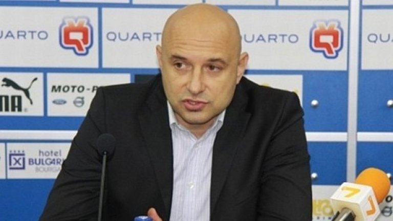 Изпълнителният директор на "акулите" Пламен Киряков не вярва, че ЦСКА ще вземе лиценз нито за "А" група, нито за евротурнирите