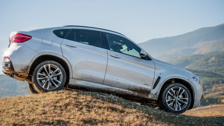 Hill Descent Control е система, която позволява офроуд преживявания, работи индивидуално на всяко едно колело и при скорост над 60км/ч се деактивира автоматично.