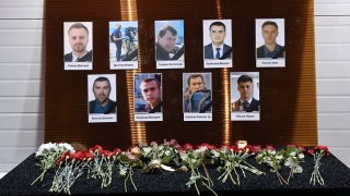 Moscow residents pay tribute to Tupolev Tu-154 plane crash victims