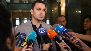 Повдигнато му е обвинение и за шофиране с фалшива книжка (на снимката: Христо Кръстев от Софийска градска прокуратура)