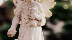 Ангелът, който тайно плаща болничните сметки на пациенти