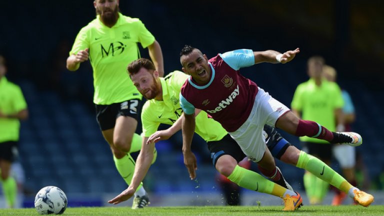 13. Дмитри Пайе - от Марсилия в Уест Хем, 12 милиона лири.
Класически номер 10, който бе трансферна цел №1 на новия мениджър Славен Билич. На 28 години е достатъчно зрял, за да успее в Англия. А Уест Хем се очертава да е интересен за гледане с новия си, омекотен стил.