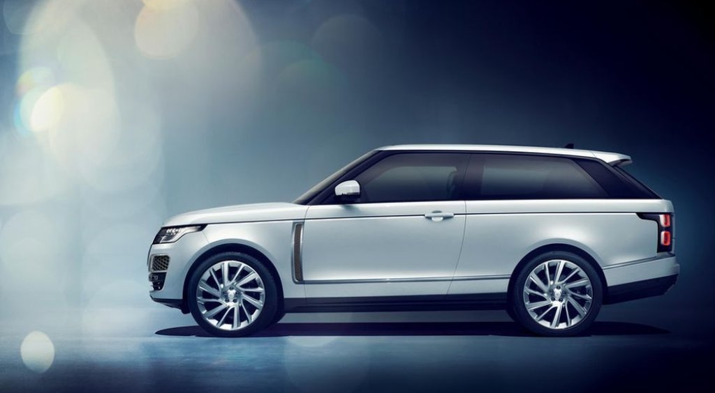 Range Rover  
Range Rover Coupe SV е лимитирана триврата версия на флагшип SUV-то на компанията, която ще струва почти 300 000 долара. Окей...
