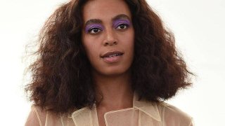 solange-purple-makeup