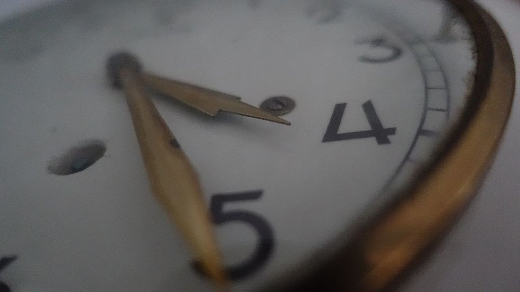 Old_Clock_Close_Up
