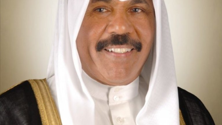 Шейх Науаф Ал-Ахмад Ал-Джабер Ал-Сабах, Кувейт
80-годишният шейх и престолонаследник на Емирство Куевйт е полубрат на настоящия емир на страната Сабах IV ал-Ахмад. Шейх Науаф е зам.-началник на въоръжените сили на емирството. Той бе посочен за официален наследник на брат си през 2006 г. като по този начин се наруши традицията на управляващата фамилия Ал-Сабах, според която емирът и престолонаследникът трябва да са от двете различни клонки на рода - Ал-Ахмад и Ал-Салем. В момента шейх Науаф е най-старият коронован принц в света.