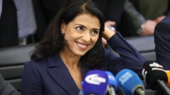Кандидатката за кмет на София вече е в политиката и ще трябва да научи защо е добре да се избягват вулгаризми