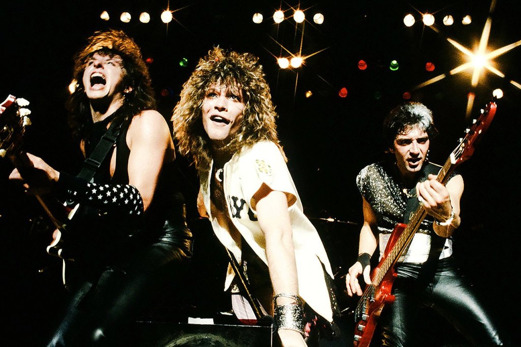 Richie_Sambora,_Jon_Bon_Jovi,_and_Alec_John_Such_during_a_concert_in_1986