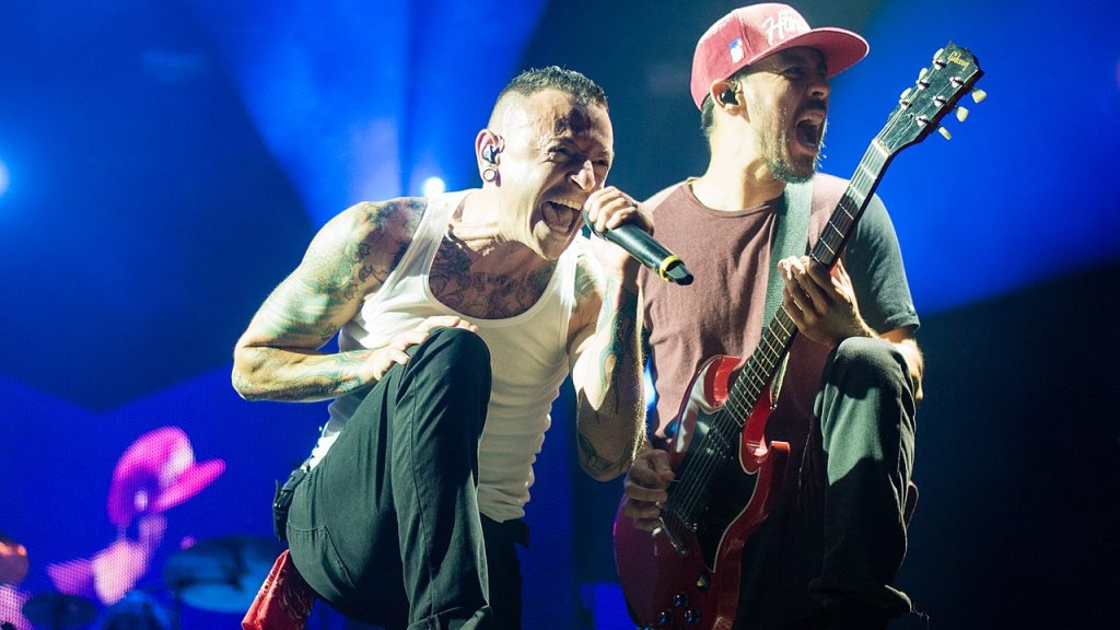1280px-Chester-Shinoda-montreal-2014