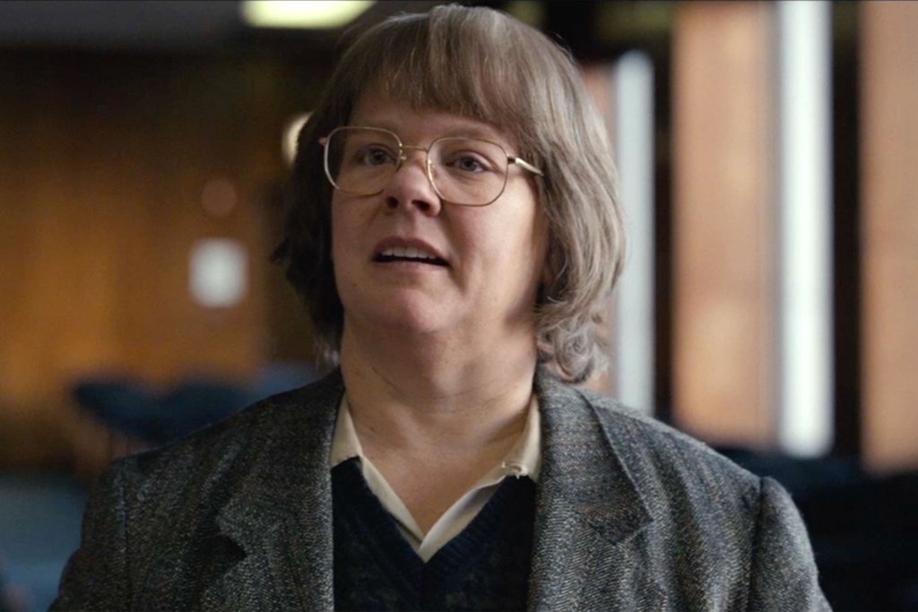 \"Can You Ever Forgive Me?\"
Мелиса Маккарти влиза в ролята на известната журналистка Лий Израел, която е писала портрети за звезди като Катрин Хепбърн, Талула Банкхед и много други. Когато  перото й не може вече да се нагоди по новите стандарти на п