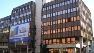 BulgarianEmbassyBerlin-Mutter_Erde_fec
