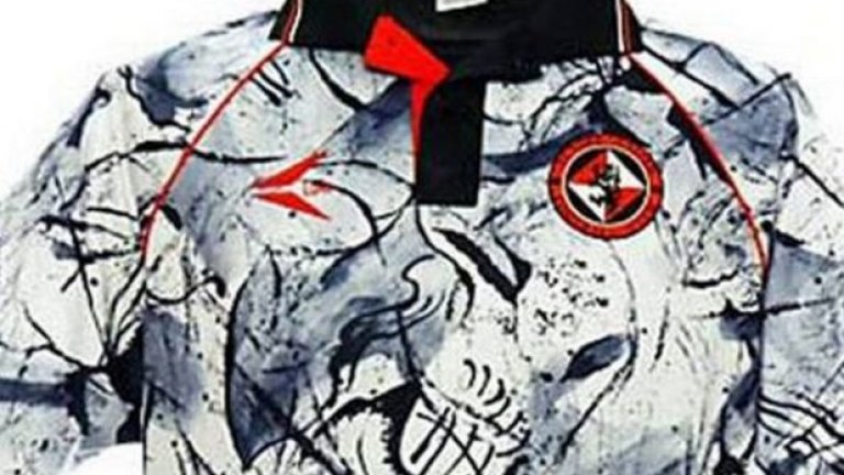 И отново Дънди Юнайтед, този път през 1993 и очевидно повлияни от творчеството на Джаксън Полък