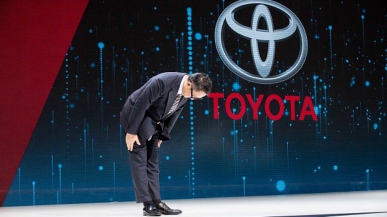 Toyota напомни на Доналд Тръмп, че преките инвестиции на компанията в икономиката на САЩ са в размер на 21,9 млрд. долара