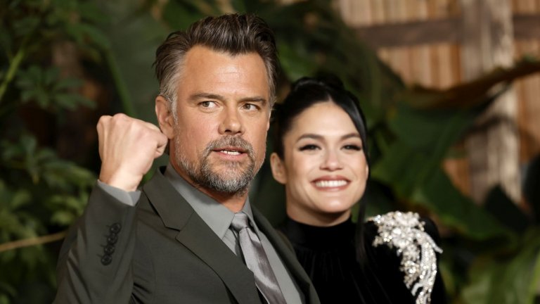 Актьорът Джош Дюамел се учи да ловува елени, за да изхранва семейството си при евентуален обществен колапс (на снимката: Дюамел с втората си съпруга Одра Мари)