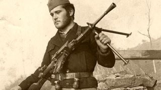 Chetnik_with_Breda_M30
