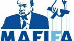 Сеп Блатер си тръгва от ФИФА след поредица корупционни скандали и обвинения