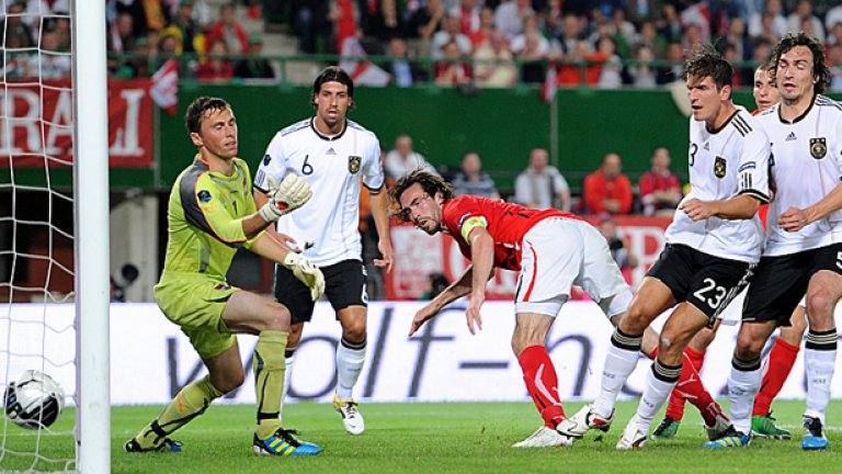 Марио Гомес вкара и двата гола във вратата на австрийците