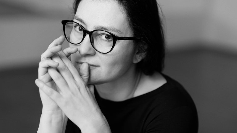 Антония Апостолова: Опитах се да разбера как болката ни разказва