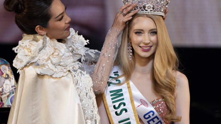 Студентката по история и философия Жасмин Зелберг победи 65 други участнички