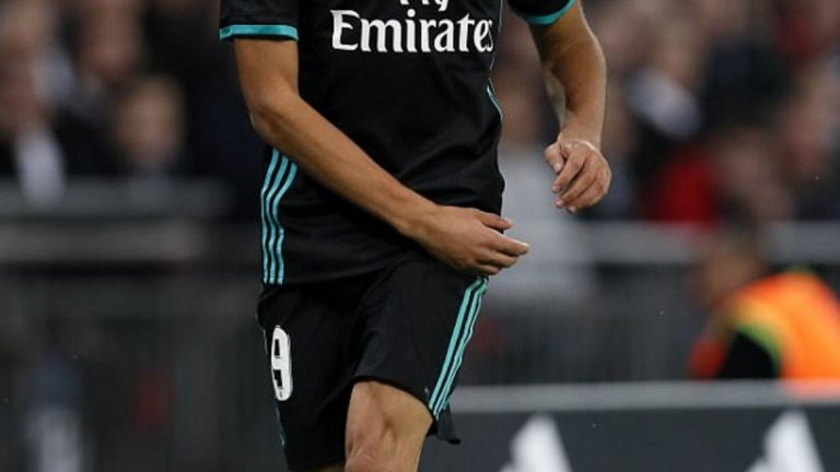 3. Акраф Хакими (Реал Мадрид), 18 години, десен бек, 3.8 млн. паунда. В реалния живот няма изгледи бранителят да се наложи в „белия балет“, но на Football Manager е сред обещаващите таланти, които вървят евтино.