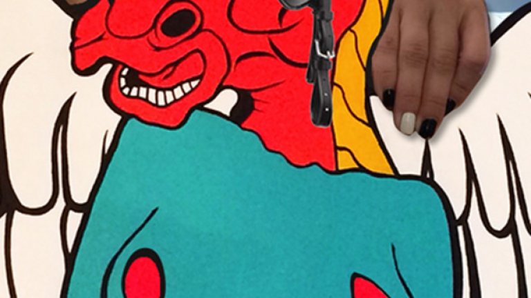 "Обличане" на голите селфита