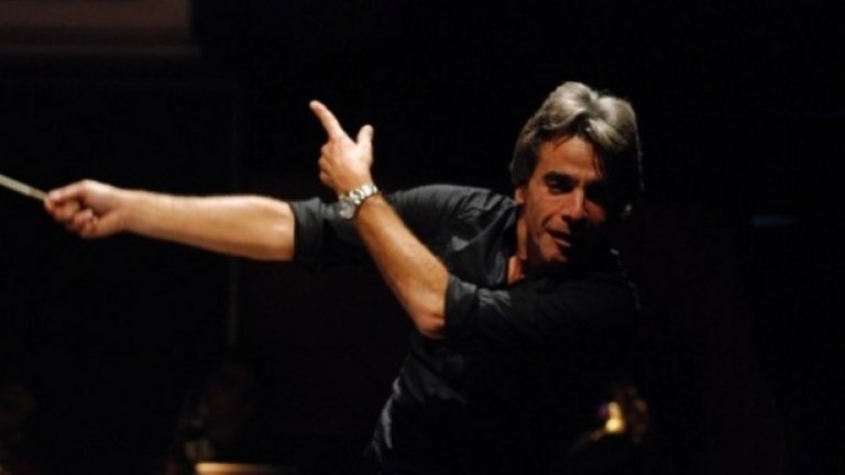 55-годишният Юлиан Ковачев е един от най-търсените диригенти в света
