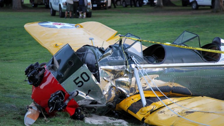 Харисън Форд преживя самолетна катастрофа