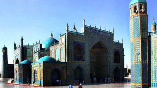 Mazar-e_sharif_-_Steve_Evans