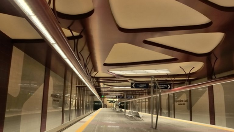 До края на другата седмица тръгват влакчетата към летището