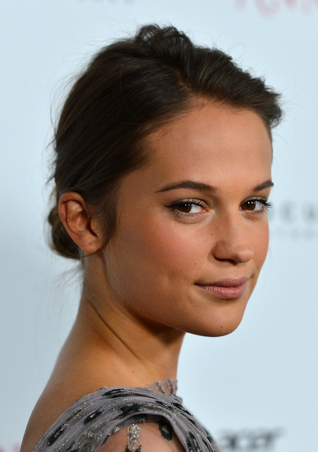 Алисия на премиерата на \"Anna Karenina\" в Холивуд през 2012.