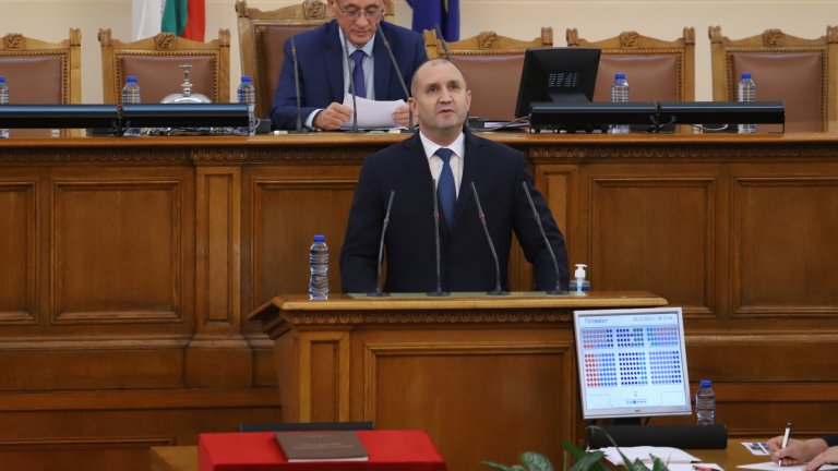 Най-сетне Народно събрание, което да му харесва.