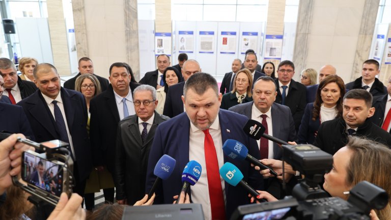ДПС-Ново начало напуснаха Пленарната зала по време на декларациите на парламентарните групи.