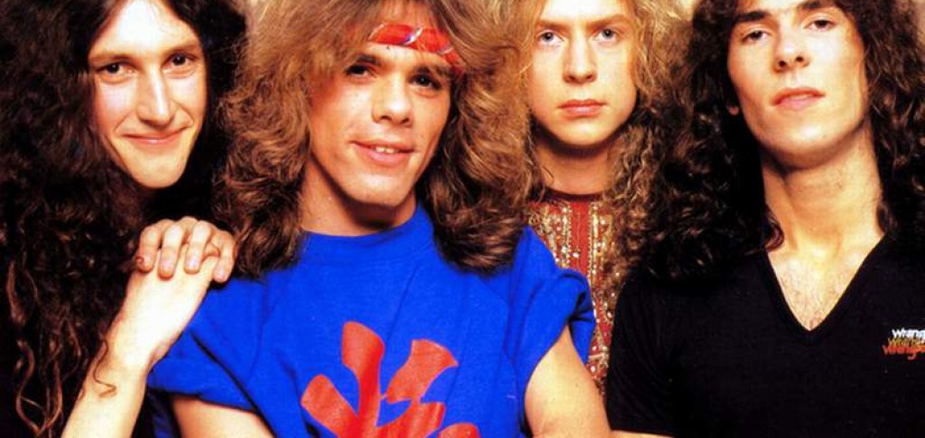Diamond Head (1976)
Още една британска група, която има директно въздействие върху Metallica (които много пъти са свирили кавър на песента им Am I Evil) и Megadeth. “Те преобърнаха моето композиране с главата надолу, защото дотогава ми харесваше това, което правех. Но когато чух Diamond Head, осъзнах, че трябва да зарежа всичко досегашно и да започна отначало” - думите са на фронтмена на Megadeth Дейв Мъстейн и казват достатъчно.