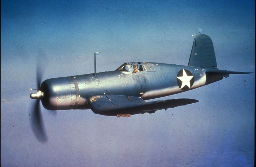 F4U-1_Corsair_in_flight_c1942