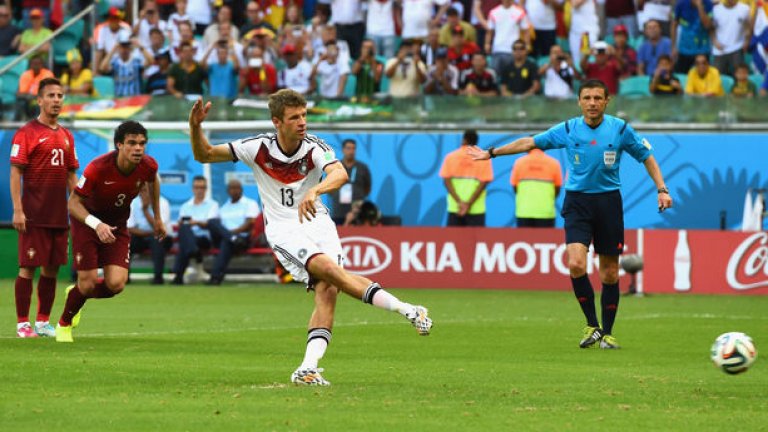 Мюлер вкара три гола на Португалия и Германия стартира с 4:0