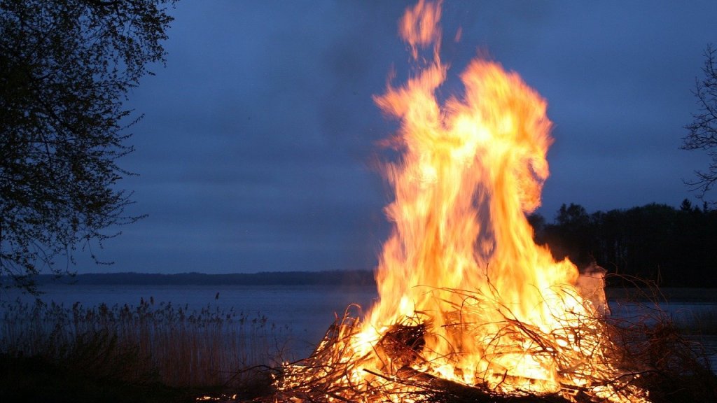 fire-123784_1280
