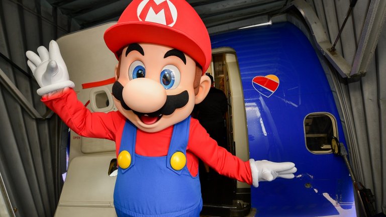 Mario
Медийният франчайз, създаден съвместно от Nintendo и дизайнера Шигеру Миямото, е донесъл приходи от над 35 милиарда долара. Започнало буквално като видеоигра, която всяко дете, израснало през 90-те познава, Mario постепенно се превръща в своя собствена вселена, обединяваща играчки, комикси, филми, телевизионен сериал и дори тематичен парк. 
Mario  дебютира през 1981 г. в играта „Donkey Kong“. Само че тогава все още не е водопроводчик, а дърводелец. И също така, все още не се казва Марио (това ще се случи в продължението – „Donkey Kong Junior“), а Jumpman. Смяната на професията става през 1983 г. в аркадната игра „Mario Bros“, където, заедно със своя брат Луиджи, Марио трябва да прочисти канализацията от нашествие на свирепи костенурки, раци, мухи.
А окончателният му вид, какъвто познаваме от играта, идва след като Миямото вижда в склада на компанията, в която работи,  управителя - Марио Сегали, който има и мустаци. Той става вдъхновението за героя, а останалото, както казват, е история.