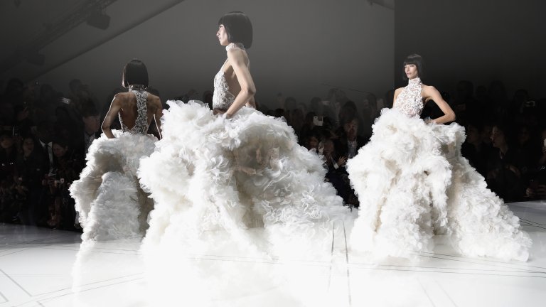 Ralph &amp; Russo : Alternative View - Paris Fashion Week - Haute Couture Spring Summer 2017