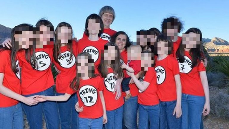 В момента всички 13 деца на възраст между 2 и 29 години са настанени в болници за лечение.