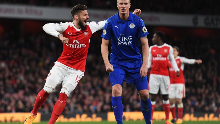 Автогол на Роберт Хут донесе измъчената победа на Арсенал