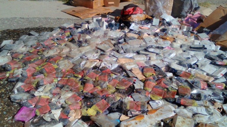 Над 10 хил. фалшиви парфюми и текстилни изделия са унищожени в Бургас