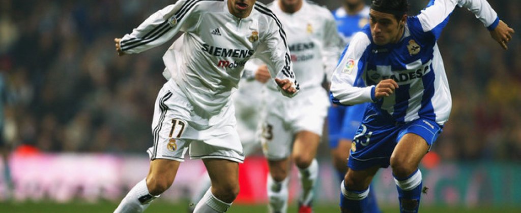 Десен бек: Оскар Минамбрес (Реал Мадрид) 
Започна още от академията на Реал, но игра само 37 мача за мъжкия тим между 2002 и 2007 г. Кариерата на Минамбрес мина по знака на контузиите и през 2007-а бе принуден да се откаже – малко след като се присъедини към Еркулес.
