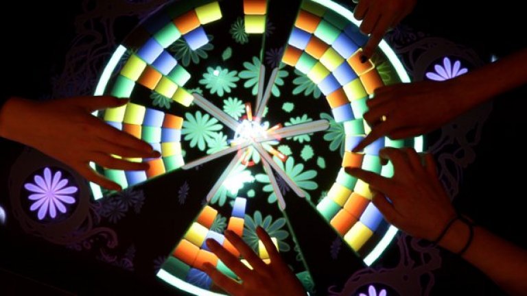 Държавата слага ръка върху образованието на децата, твърдят родители