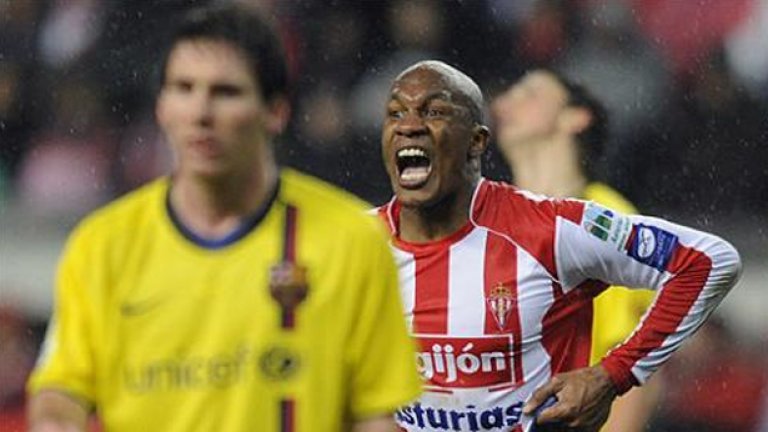 Меси не успя да се разпише в Хихон