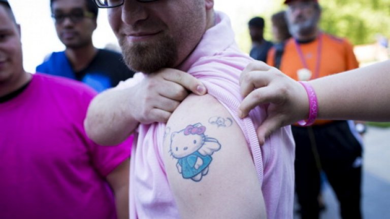 "Да си направиш Hello Kitty татуировка може и да е било новост преди 5 години, но сега е нещо, което е задължително, ако си почитател