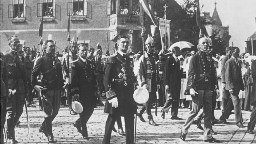 Budapest, Prozession zum Nationalfeiertag